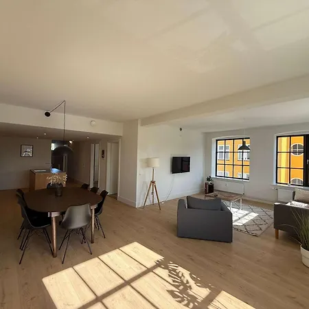 Appartamento Stylish Serviced *